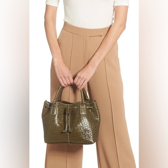 🔥🔥🔥Tory Burch McGraw Croc Embossed Leather Drawstring Bucket Satchel Bag - Picture 3 of 15